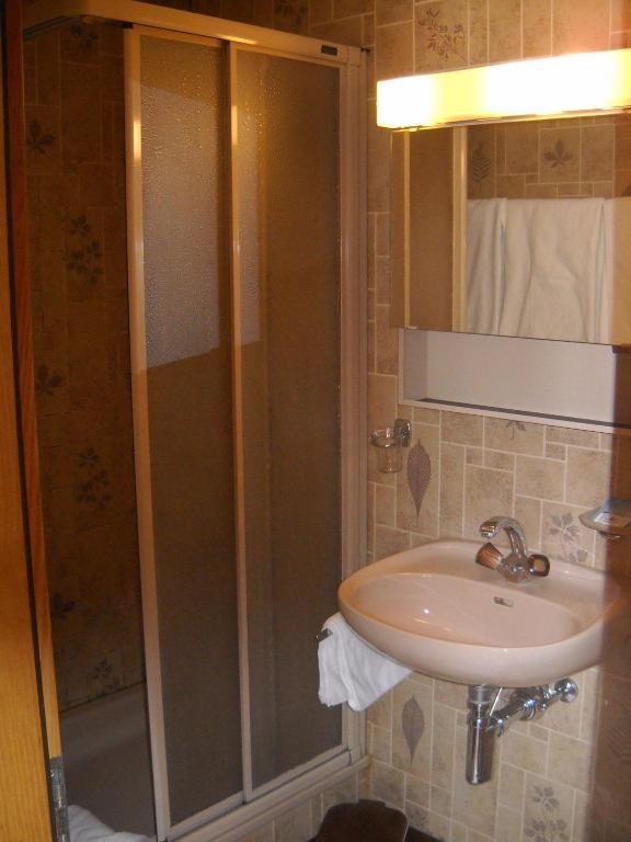 Flamatt Hotel Restaurant Moleson מראה חיצוני תמונה